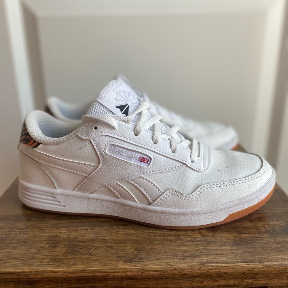 NWOT Reebok Retro Tiger Print Sneakers